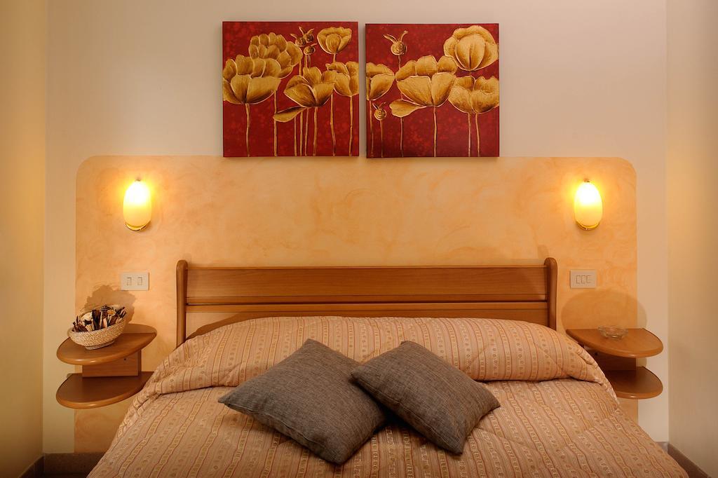 Le Rondini Hotel Riccò del Golfo di Spezia Room photo